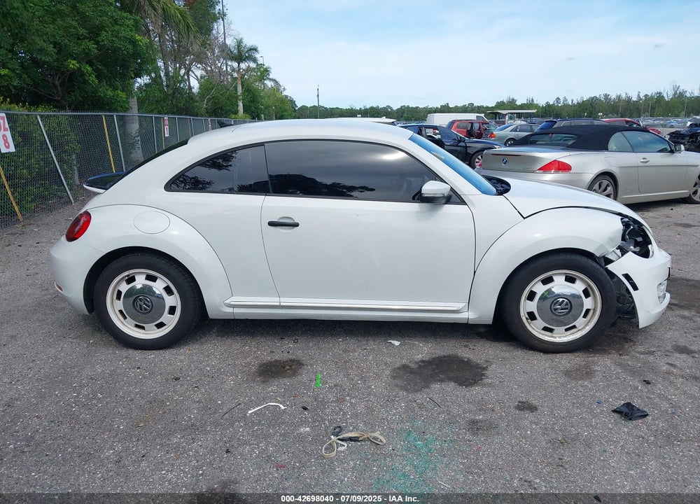 2015 VOLKSWAGEN BEETLE VIN: 3VWF17AT2FM656714