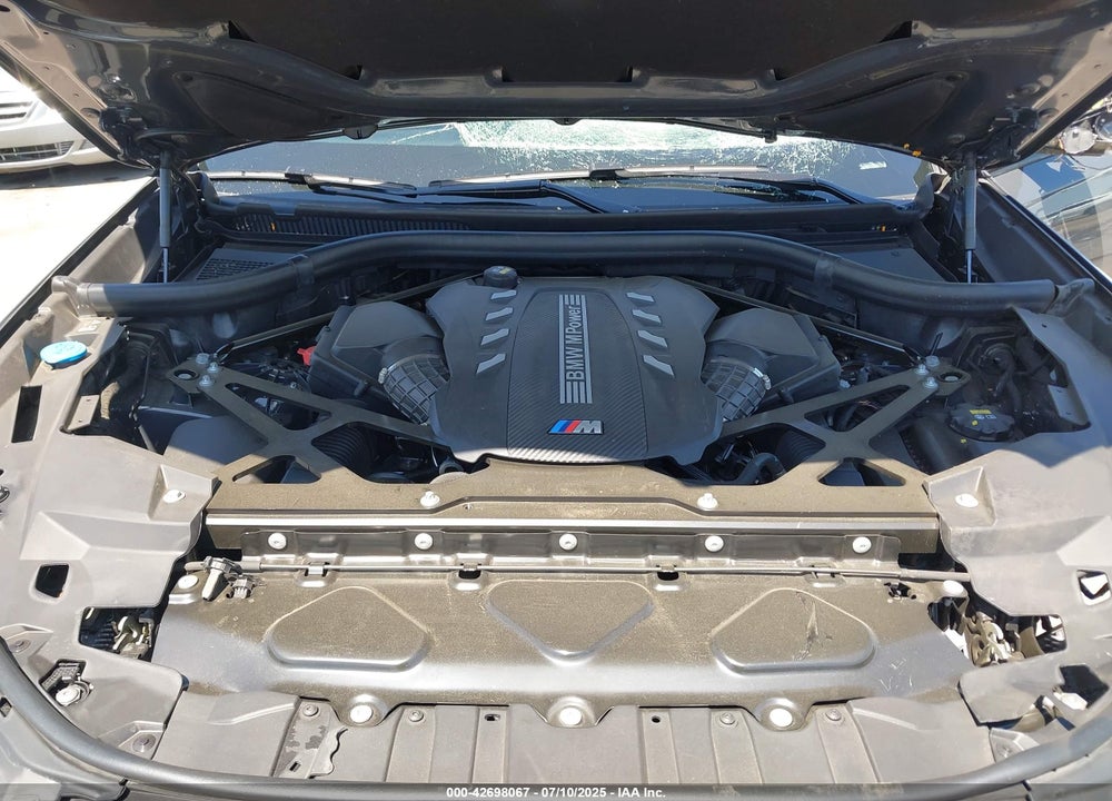 2022 BMW X6 M VIN: 5YMCY0C02N9M45657