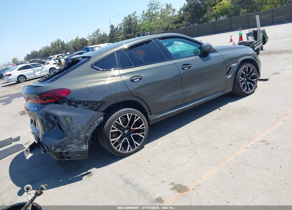 2022 BMW X6 M VIN: 5YMCY0C02N9M45657