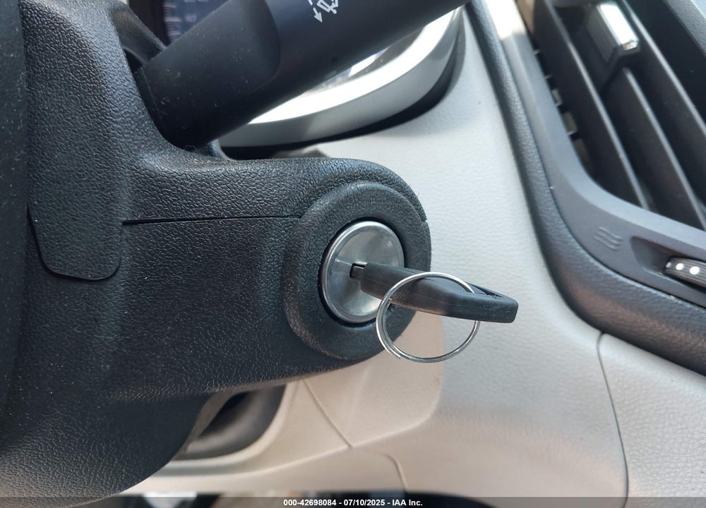 2011 CHEVROLET EQUINOX VIN: 2GNALPEC8B1143056