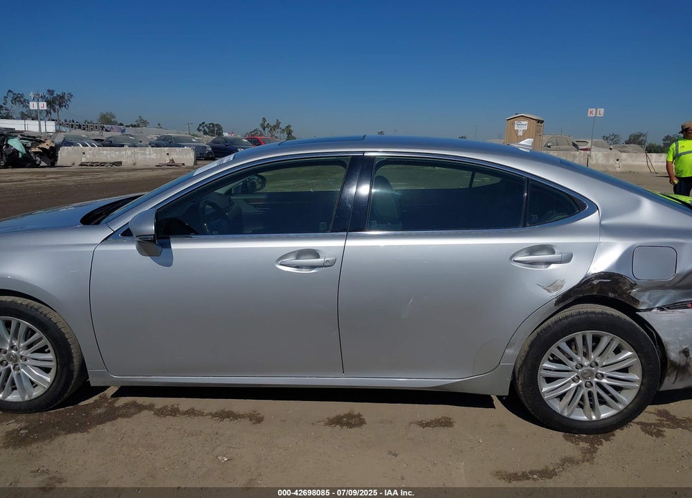 2013 LEXUS ES350 VIN: JTHBK1GG6D2052642