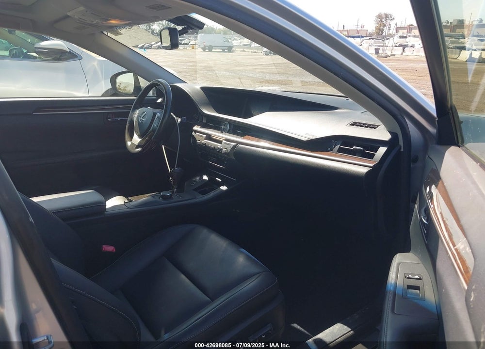 2013 LEXUS ES350 VIN: JTHBK1GG6D2052642
