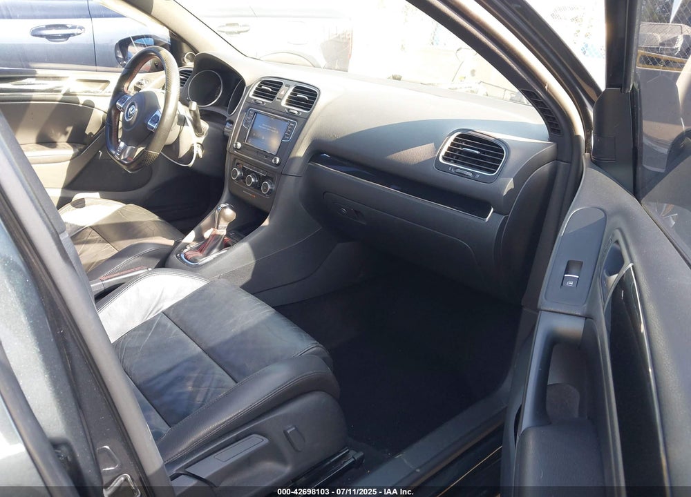 2010 VOLKSWAGEN GTI VIN: WVWHD7AJ1AW193314