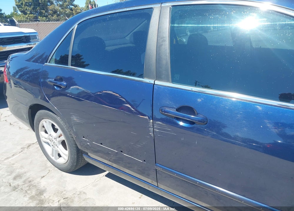 2007 HONDA ACCORD 2.4 EX VIN: 1HGCM567X7A101345