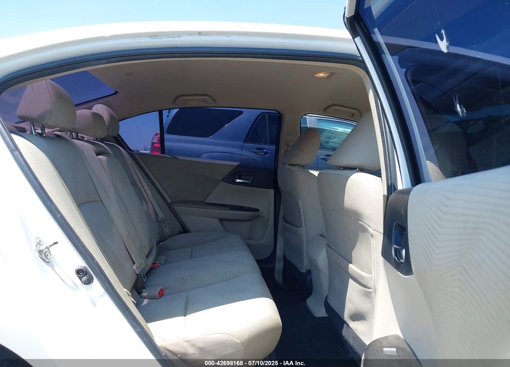 2015 HONDA ACCORD VIN: 1HGCR2F37FA248542