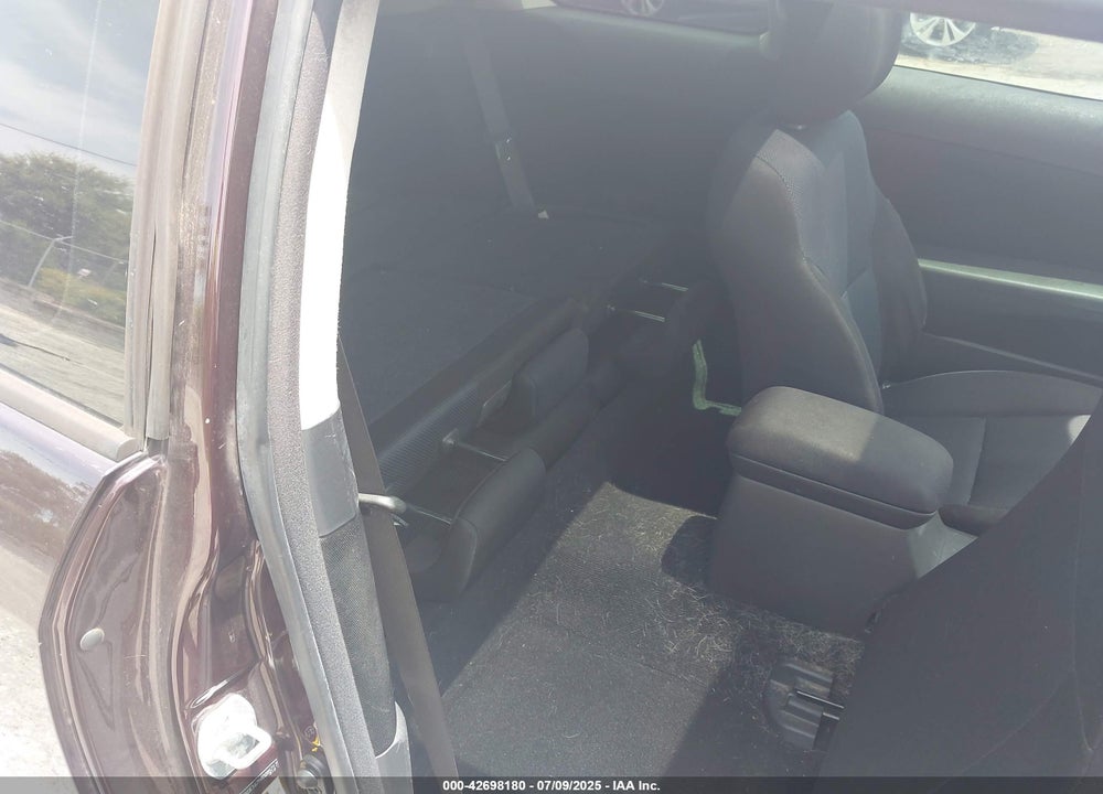2009 SCION TC VIN: JTKDE167590285717