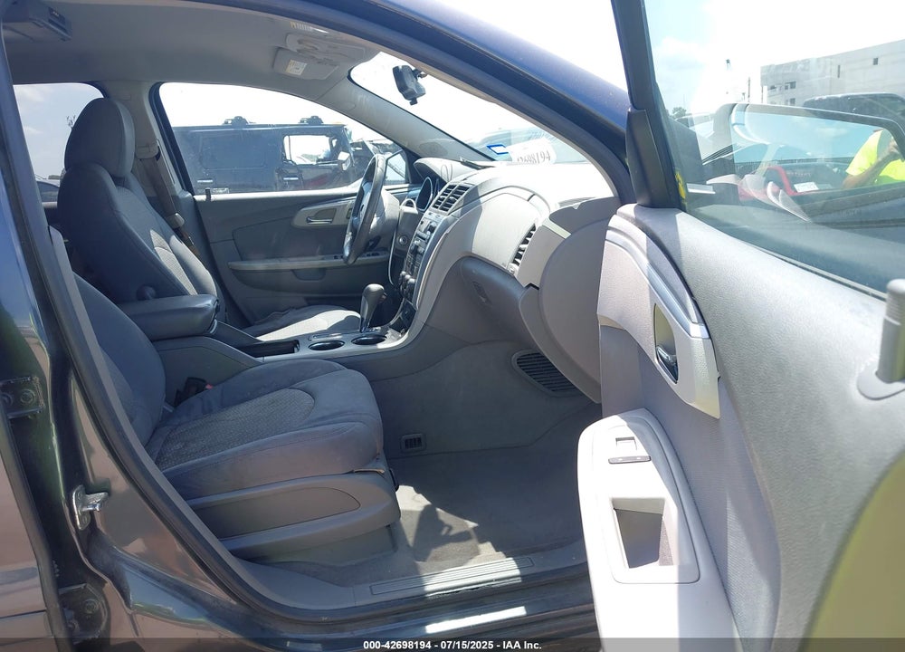 2011 CHEVROLET TRAVERSE VIN: 1GNKRFED4BJ201286