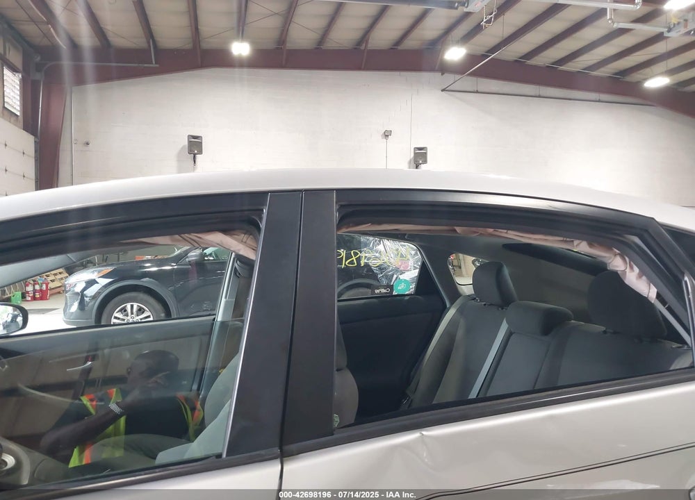 2011 TOYOTA PRIUS VIN: JTDKN3DU1B0262671