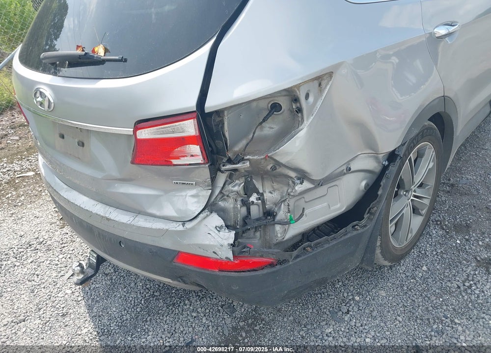 2015 HYUNDAI SANTA FE VIN: KM8SR4HF4FU124736