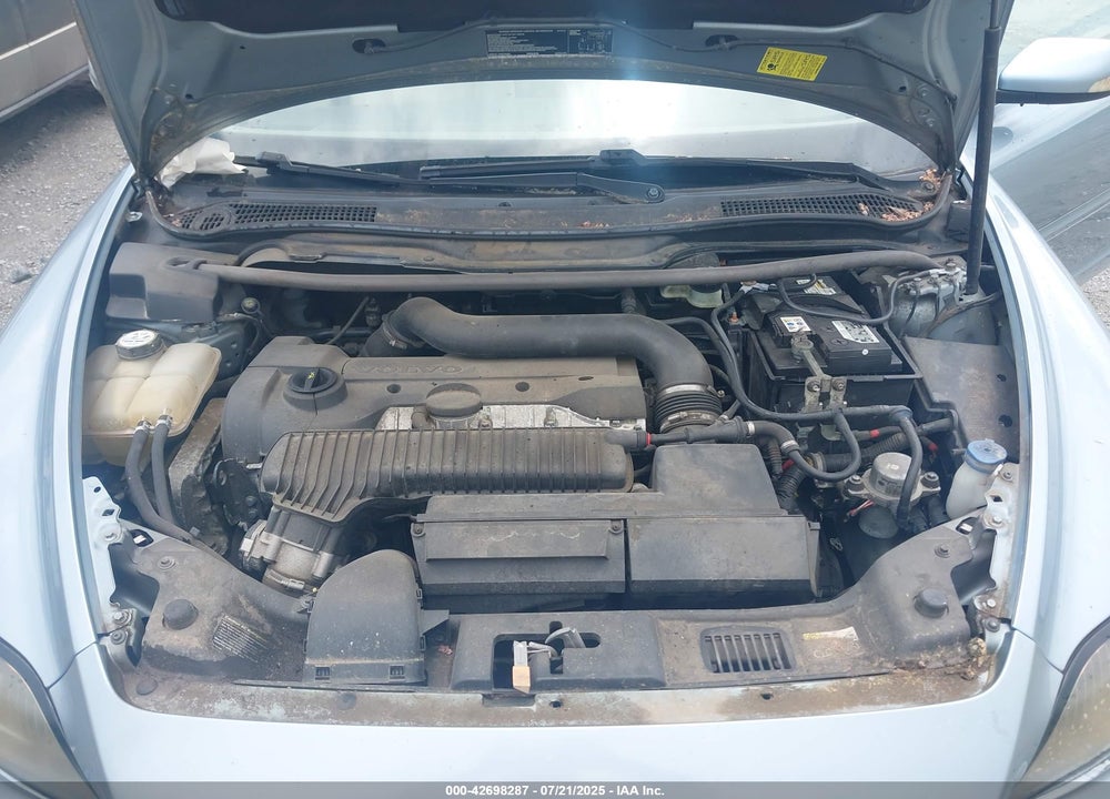 2007 VOLVO C70 VIN: YV1MC68207J010186