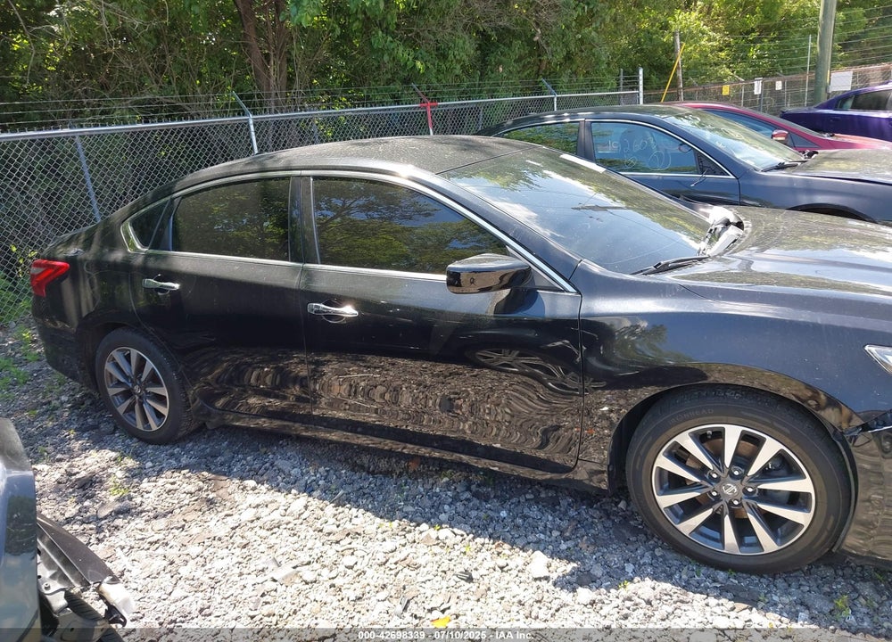 2017 NISSAN ALTIMA VIN: 1N4AL3APXHC175428