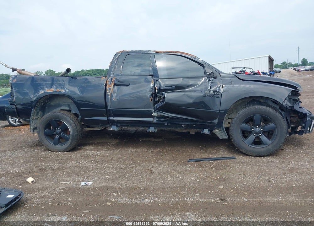 2016 RAM 1500 VIN: 1C6RR7FG9GS279173