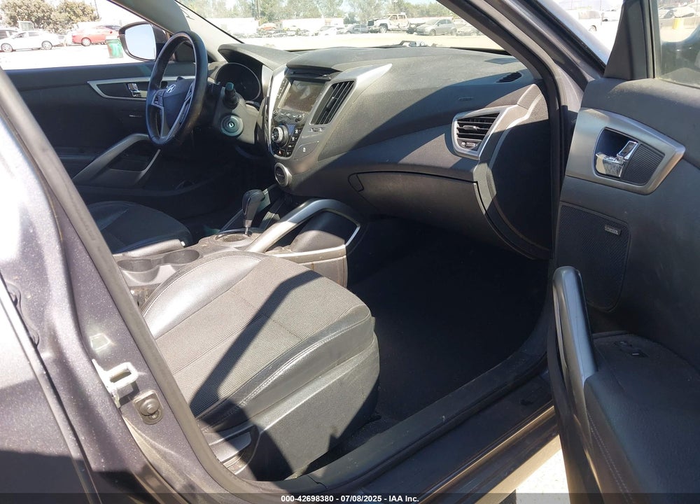 2013 HYUNDAI VELOSTER VIN: KMHTC6AD5DU095867