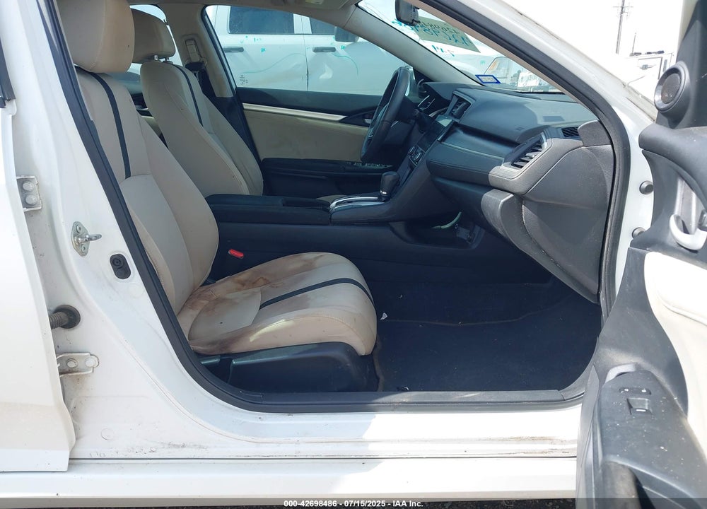 2016 HONDA CIVIC VIN: 19XFC2F77GE001679