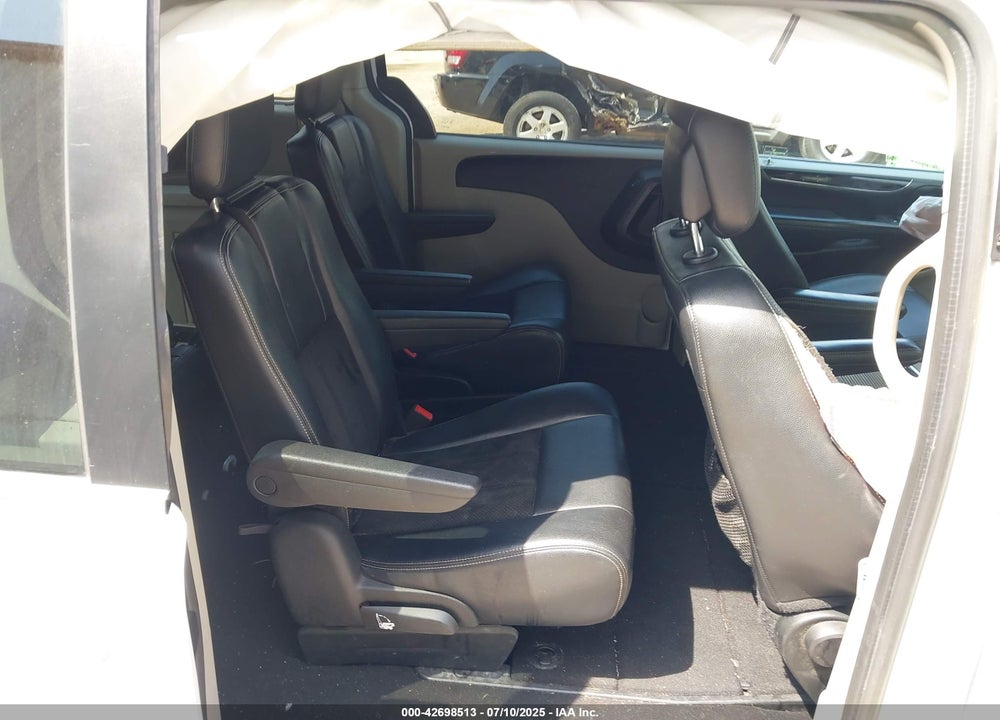 2018 DODGE GRAND CARAVAN SXT VIN: 2C4RDGCG4JR267811