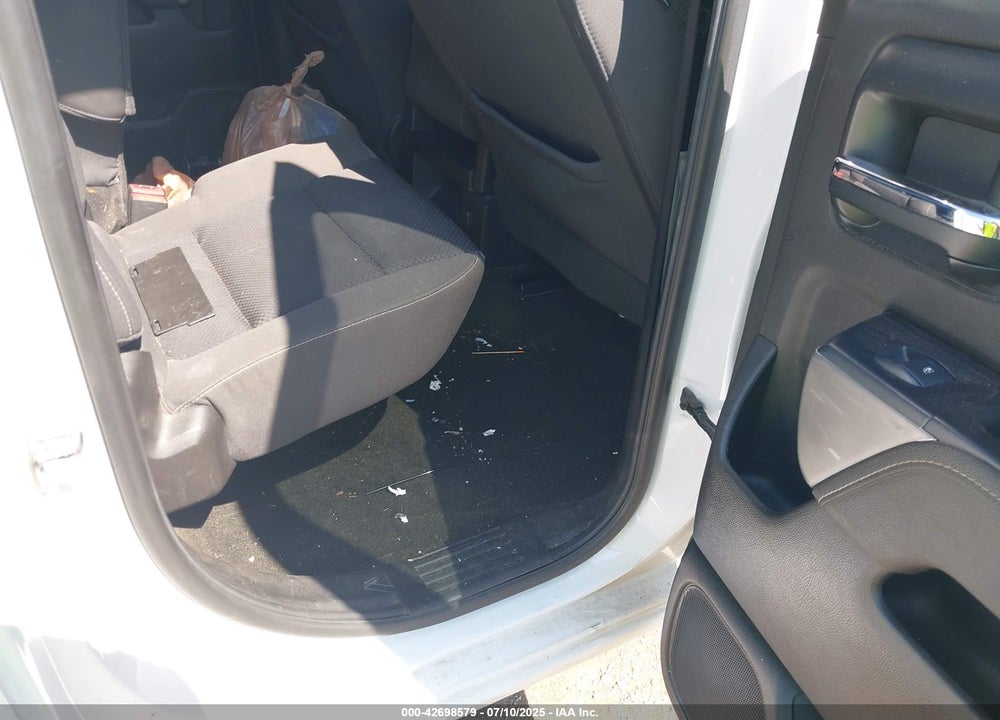 2018 CHEVROLET SILVERADO C1500 LT VIN: 1GCRCREH0JZ191109