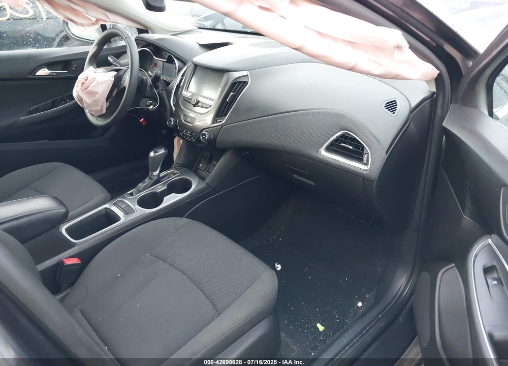 2017 CHEVROLET CRUZE VIN: 1G1BE5SM6H7226689