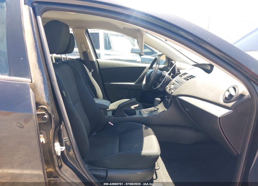 2013 MAZDA 3 VIN: JM1BL1UP8D1731515
