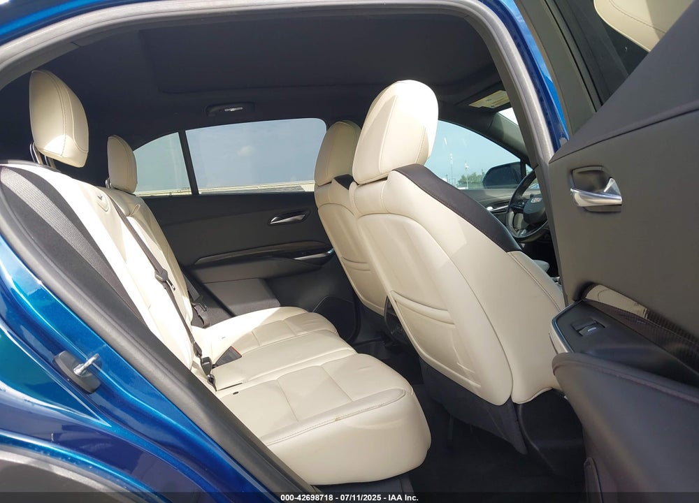2019 CADILLAC XT4 VIN: 1GYFZER42KF202481