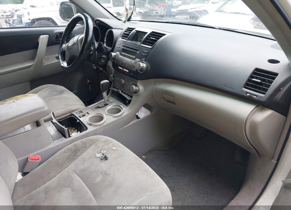2010 TOYOTA HIGHLANDER VIN: 5TDBK3EH7AS030601