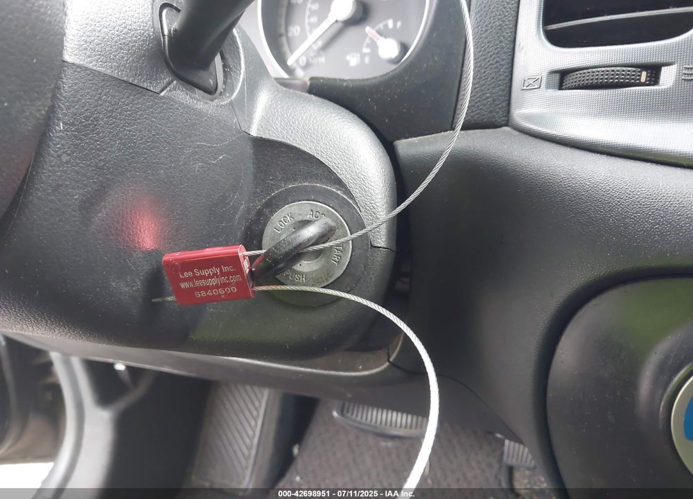 2008 HYUNDAI ACCENT SE VIN: KMHCN36C18U061231
