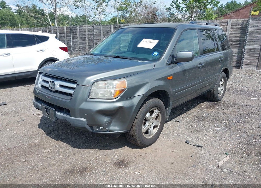 2008 HONDA PILOT VIN: 5FNYF185X8B057407