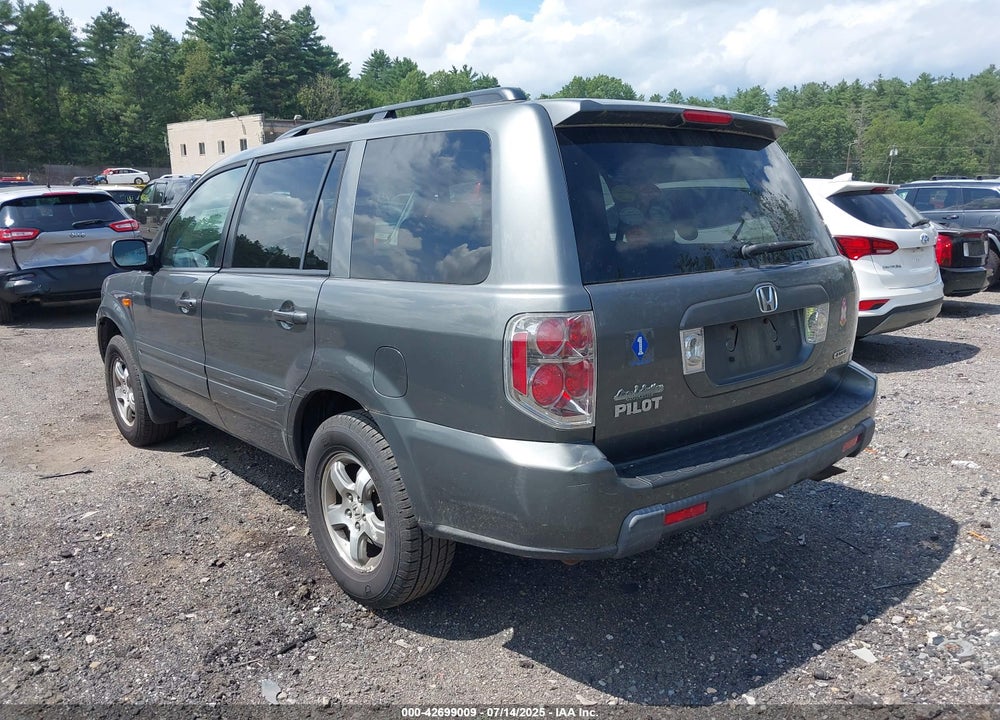 2008 HONDA PILOT VIN: 5FNYF185X8B057407