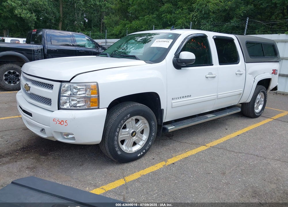 2011 CHEVROLET SILVERADO 1500 VIN: 3GCPKSE33BG306339