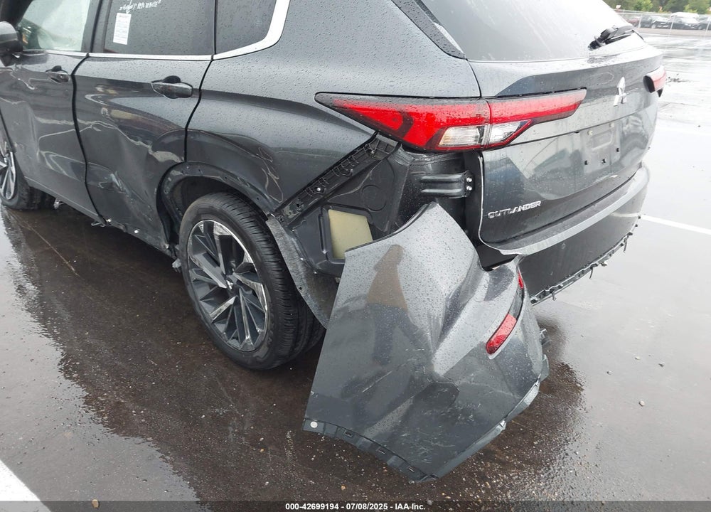 2024 MITSUBISHI OUTLANDER SE 2.5 2WD/SE BLACK EDITION S-AWC/SE BLACK EDITION W/PANO ROOF S-AWC VIN: JA4J3VA85RZ088978
