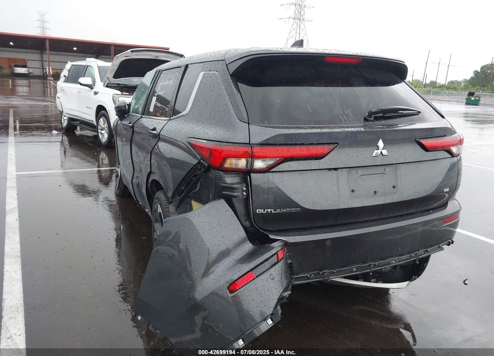 2024 MITSUBISHI OUTLANDER SE 2.5 2WD/SE BLACK EDITION S-AWC/SE BLACK EDITION W/PANO ROOF S-AWC VIN: JA4J3VA85RZ088978