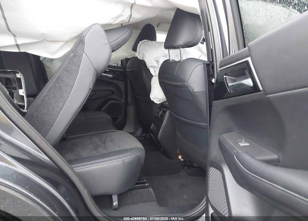 2024 MITSUBISHI OUTLANDER SE 2.5 2WD/SE BLACK EDITION S-AWC/SE BLACK EDITION W/PANO ROOF S-AWC VIN: JA4J3VA85RZ088978