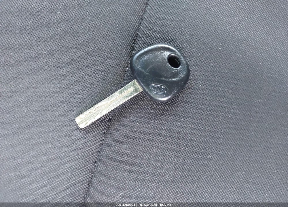 2015 KIA SOUL VIN: KNDJN2A20F7224032