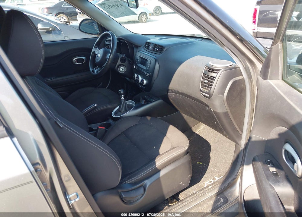 2015 KIA SOUL VIN: KNDJN2A20F7224032