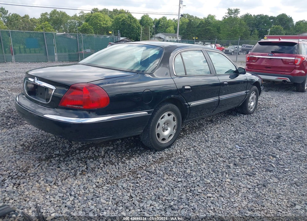 2001 LINCOLN CONTINENTAL VIN: 1LNHM97V41Y698608
