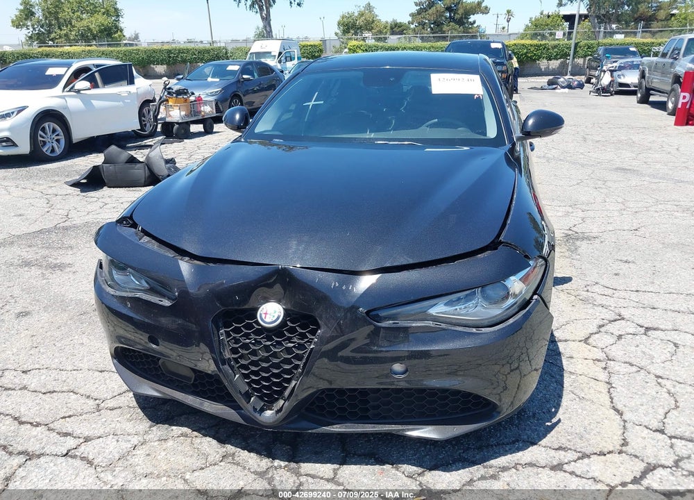 2017 ALFA ROMEO GIULIA VIN: ZARFAEDN7H7532266