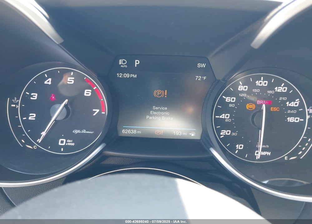 2017 ALFA ROMEO GIULIA VIN: ZARFAEDN7H7532266