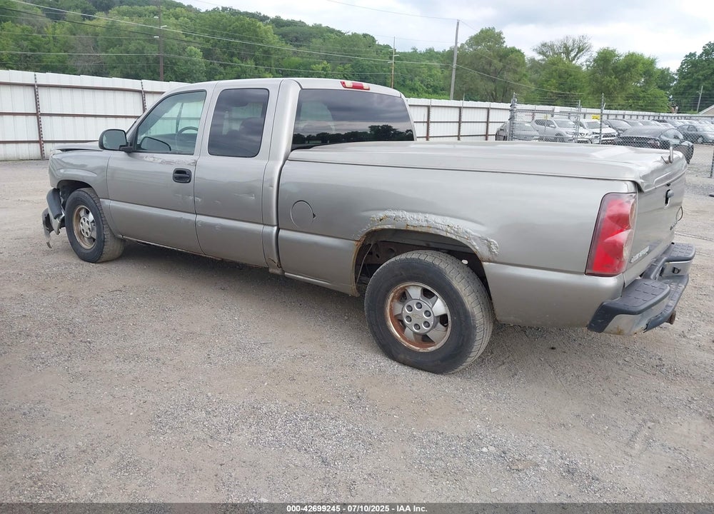 2003 CHEVROLET SILVERADO 1500 LS VIN: 2GCEC19T031299384
