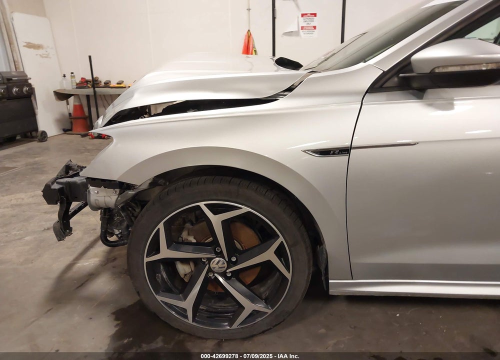2021 VOLKSWAGEN PASSAT VIN: 1VWMA7A37MC001227