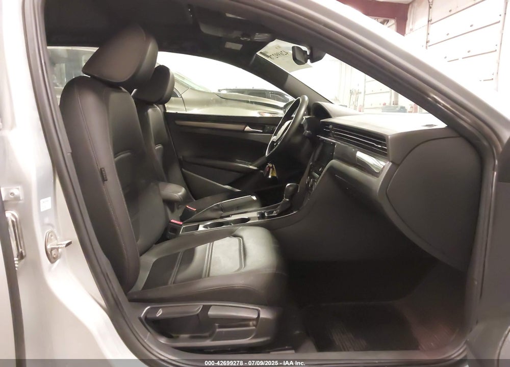 2021 VOLKSWAGEN PASSAT VIN: 1VWMA7A37MC001227