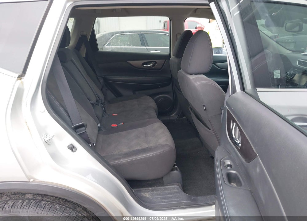 2016 NISSAN ROGUE VIN: KNMAT2MV6GP599291