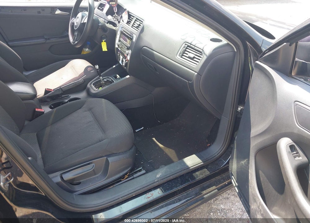 2013 VOLKSWAGEN JETTA VIN: 3VW1K7AJ9DM286607