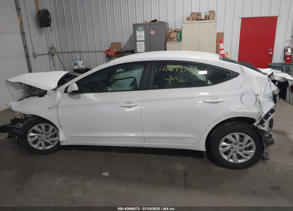 2020 HYUNDAI ELANTRA SE VIN: 5NPD74LF6LH499625