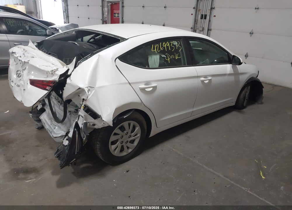 2020 HYUNDAI ELANTRA SE VIN: 5NPD74LF6LH499625