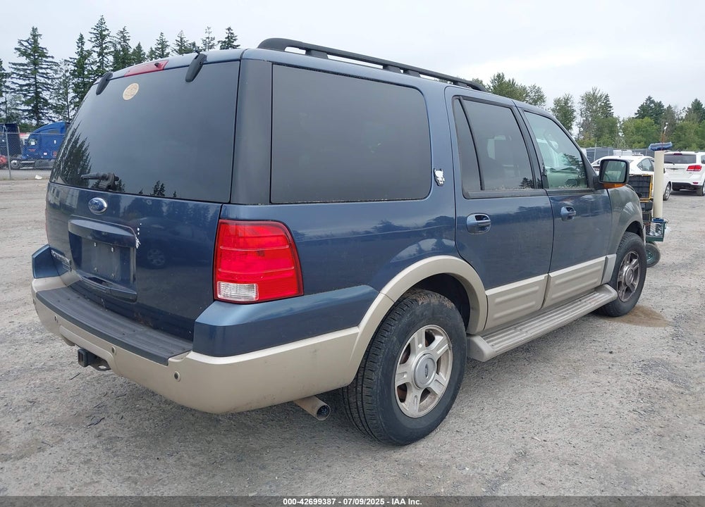 2005 FORD EXPEDITION VIN: 1FMFU18585L102679