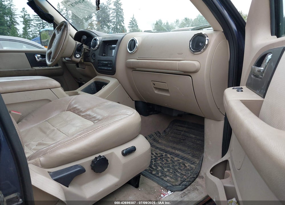 2005 FORD EXPEDITION VIN: 1FMFU18585L102679