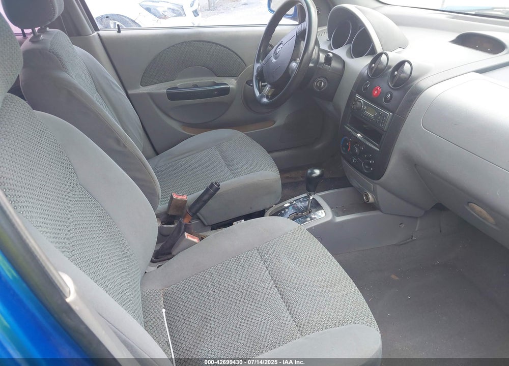 2004 CHEVROLET AVEO LS VIN: KL1TJ62674B192047