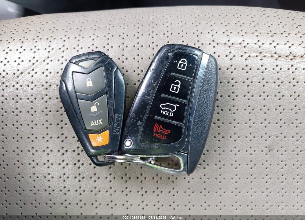2016 HYUNDAI SANTA FE SPORT 2.4L VIN: 5XYZUDLB0GG327518