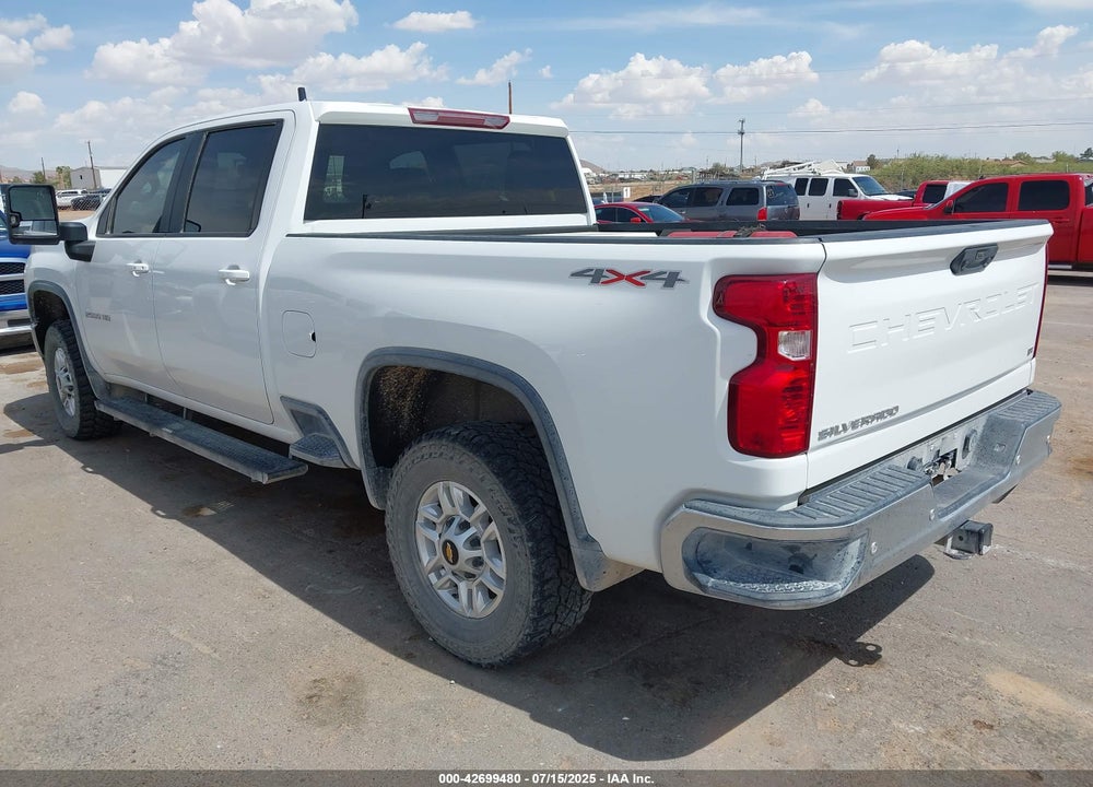 2021 CHEVROLET SILVERADO 2500HD 4WD STANDARD BED LT VIN: 1GC4YNE76MF285111