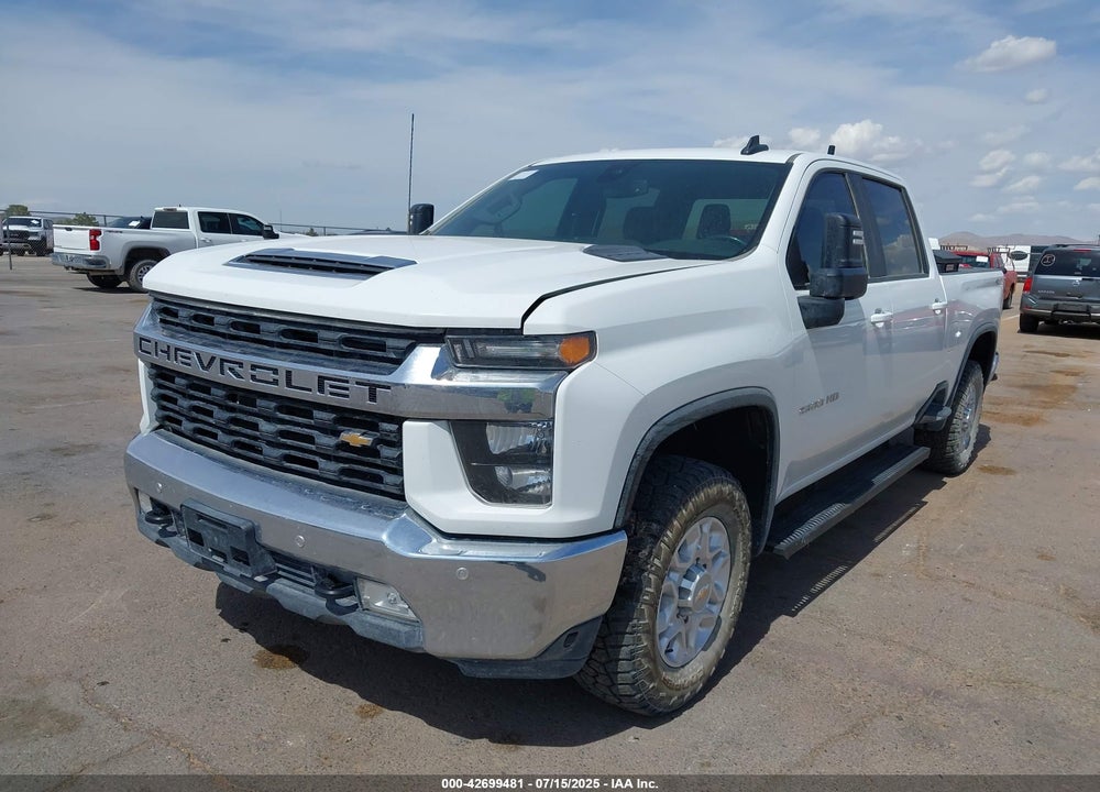 2022 CHEVROLET SILVERADO 2500HD 4WD STANDARD BED LT VIN: 1GC4YNE77NF180420