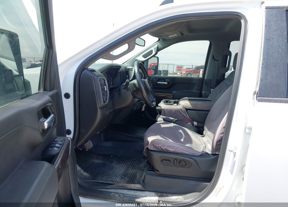 2022 CHEVROLET SILVERADO 2500HD 4WD STANDARD BED LT VIN: 1GC4YNE77NF180420